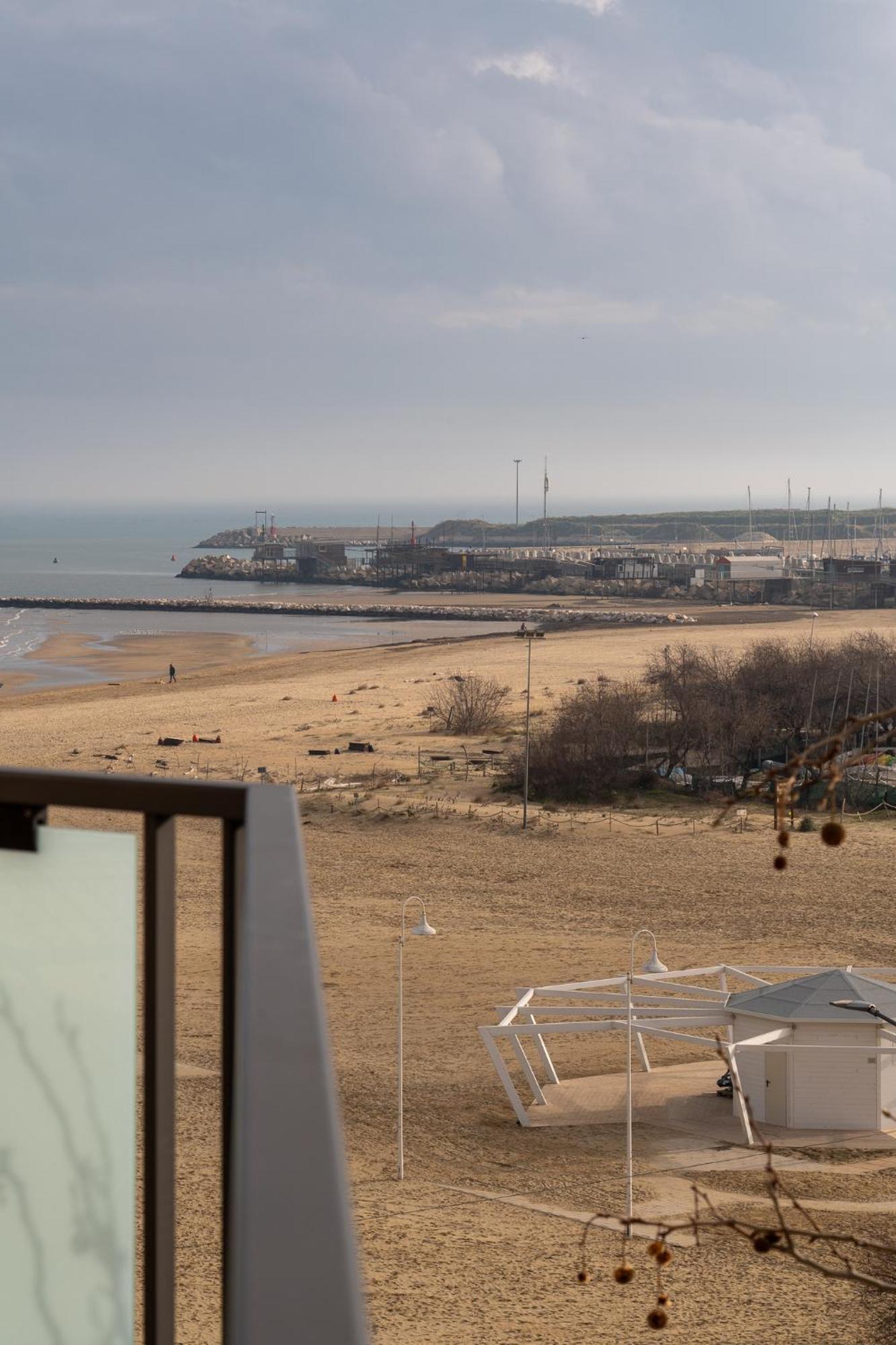 "Casa Incantevole" Fronte Mare Pescara - Appartamento Via Buozzi Exteriér fotografie